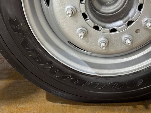 Used 2017 Ford F550 2WD SuperCab Super Duty image 54