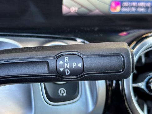 Certified 2024 Mercedes-Benz GLB 250 4MATIC image 17