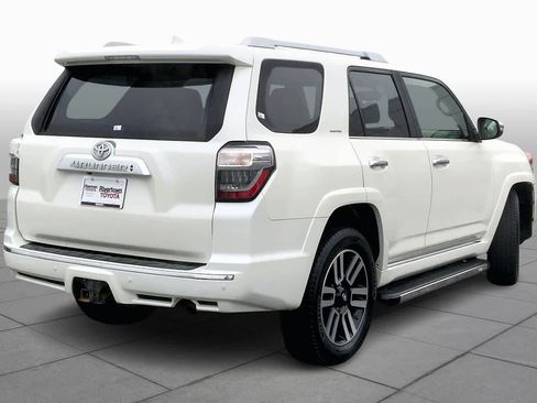 Used 2016 Toyota 4Runner Limited image 12