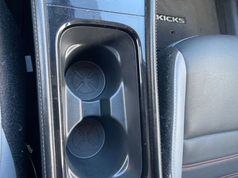 Used 2023 Nissan Kicks SR w/ SR Premium Package image 28