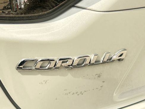 Used 2022 Toyota Corolla XLE FWD image 8