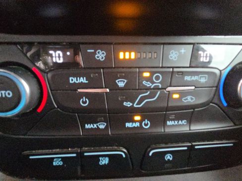 Used 2020 Ford Transit Connect XL image 18