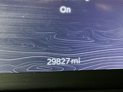 Used 2023 Jeep Grand Cherokee Limited w/ Luxury Tech Group II image 19