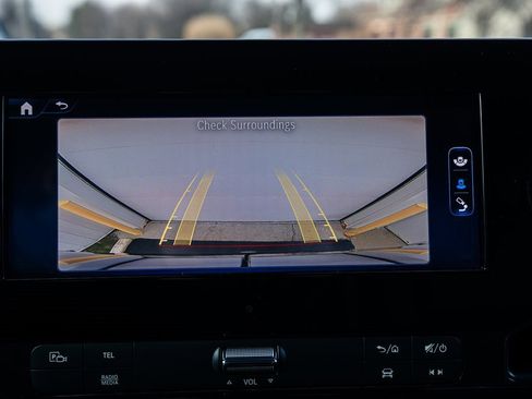 Used 2025 Mercedes-Benz Sprinter 2500 image 16