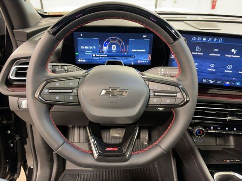 New 2026 Chevrolet Traverse RS w/ LPO, Floor Liner Package image 17