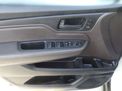 Certified 2019 Honda Odyssey EX-L image 8
