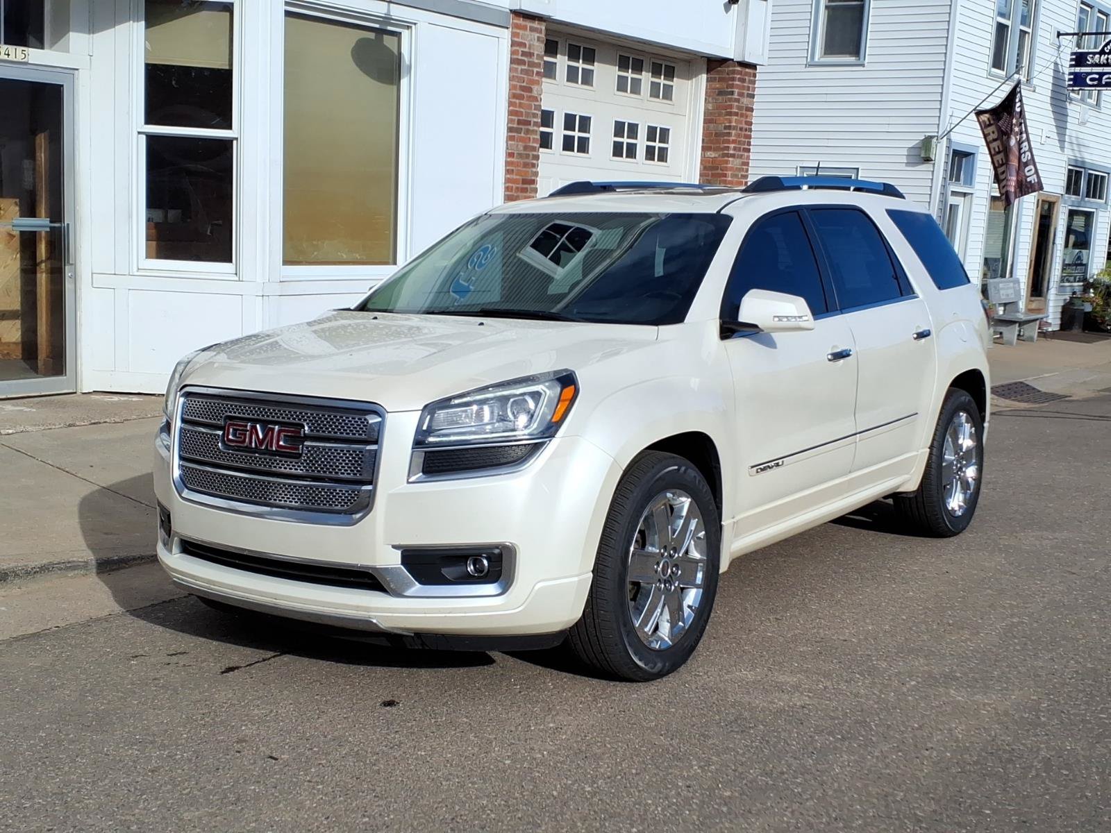 Used 2015 GMC Acadia Denali AWD/4WD image 2