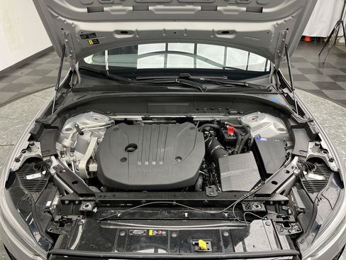 Used 2024 Volvo XC60 B5 Plus AWD/4WD image 27