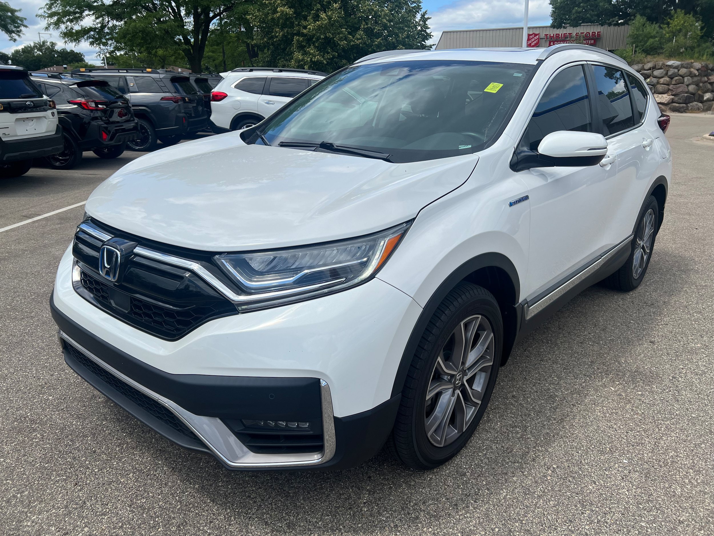 Used 2022 Honda CR-V Touring image 3