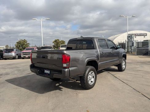 Used 2019 Toyota Tacoma SR w/ SR Convenience Package image 5
