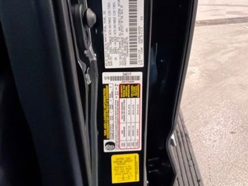 Used 2024 Toyota Sequoia Capstone AWD/4WD image 41