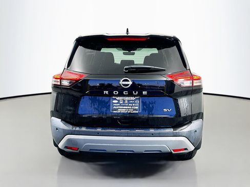 Used 2023 Nissan Rogue SV FWD image 6