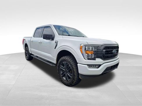 Used 2022 Ford F150 XLT w/ Equipment Group 302A High AWD/4WD image 9