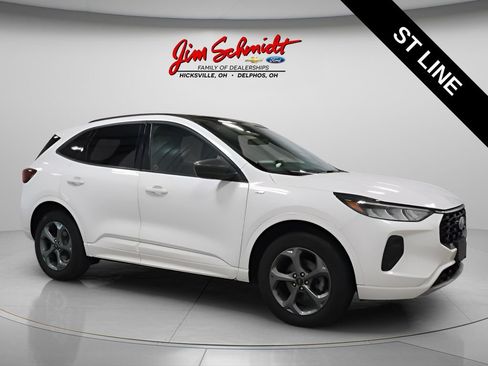 Used 2024 Ford Escape ST-Line w/ Tech Pack #1 AWD/4WD image 2
