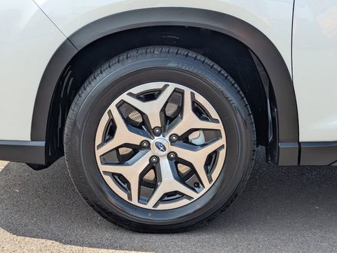 Certified 2024 Subaru Forester Premium AWD/4WD image 42