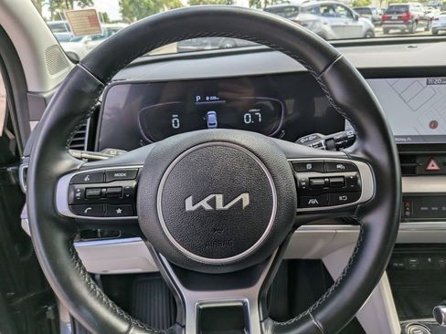 Certified 2023 Kia Sportage EX FWD image 29