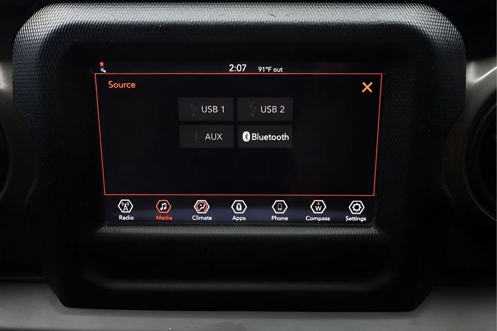 Used 2022 Jeep Gladiator Sport AWD/4WD image 29