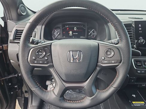 Used 2024 Honda Passport TrailSport image 28