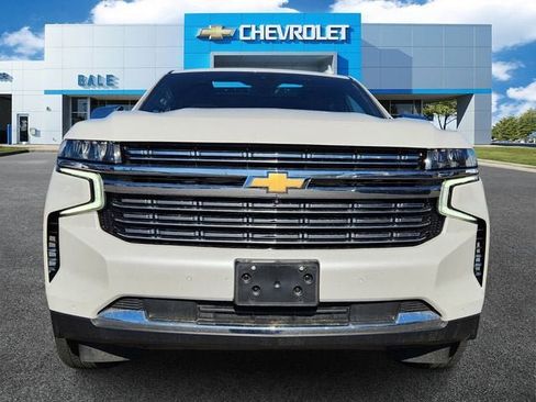 Used 2023 Chevrolet Suburban Premier w/ Advanced Technology Package image 7