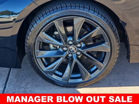 Used 2024 Toyota Corolla SE w/ Convenience Package image 34