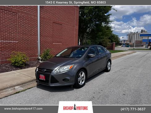 Used 2013 Ford Focus SE FWD image 1