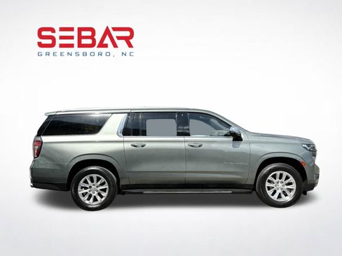 Used 2023 Chevrolet Suburban Premier RWD image 9