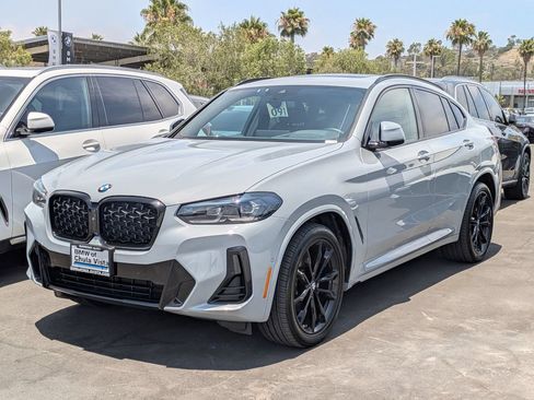 Used 2023 BMW X4 xDrive30i w/ M Sport Package AWD/4WD image 2