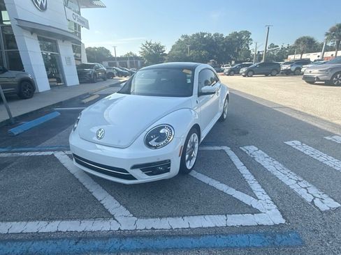 Used 2019 Volkswagen Beetle 2.0T Final Edition SEL FWD image 5