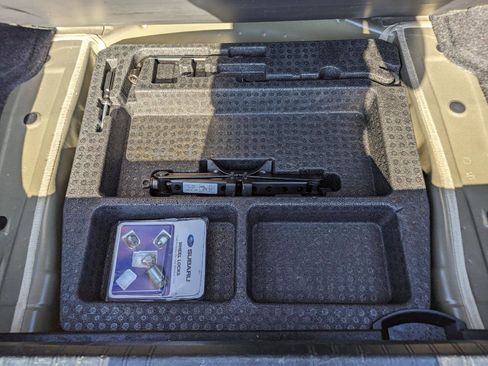 Used 2017 Subaru Legacy 2.5i Limited image 42