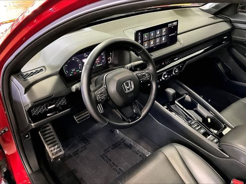 Used 2023 Honda Accord Sport image 18
