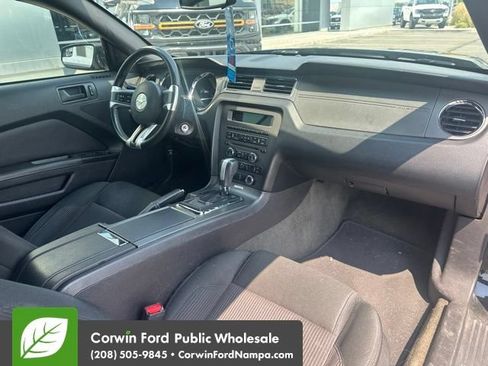 Used 2014 Ford Mustang Convertible w/ Equipment Group 102A RWD image 10