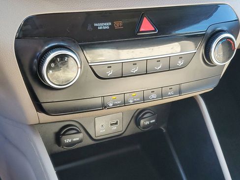 Used 2021 Hyundai Tucson SE FWD image 19