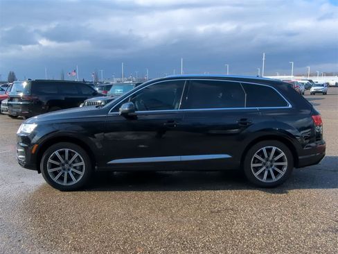 Used 2018 Audi Q7 3.0T Premium image 11