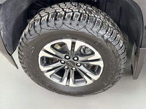 Used 2022 Chevrolet Colorado Z71 image 29