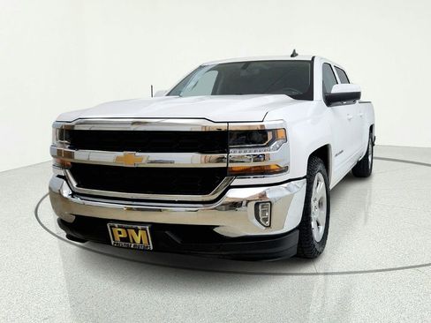 Used 2018 Chevrolet Silverado 1500 LT w/ All Star Edition RWD image 2