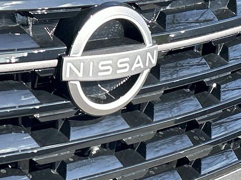 New 2026 Nissan Pathfinder SL w/ SL Premium Package AWD/4WD image 11