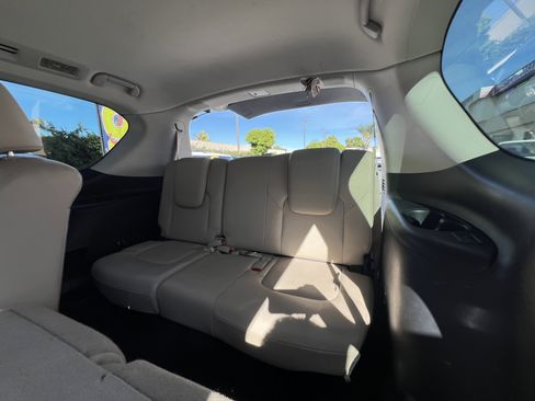 Used 2018 Nissan Armada SL w/ Premium Package image 32