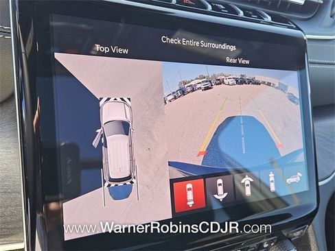 New 2025 Jeep Grand Cherokee Limited w/ Luxury Tech Group II image 22