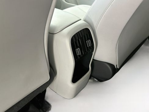 Used 2025 Hyundai Kona SEL AWD/4WD image 28