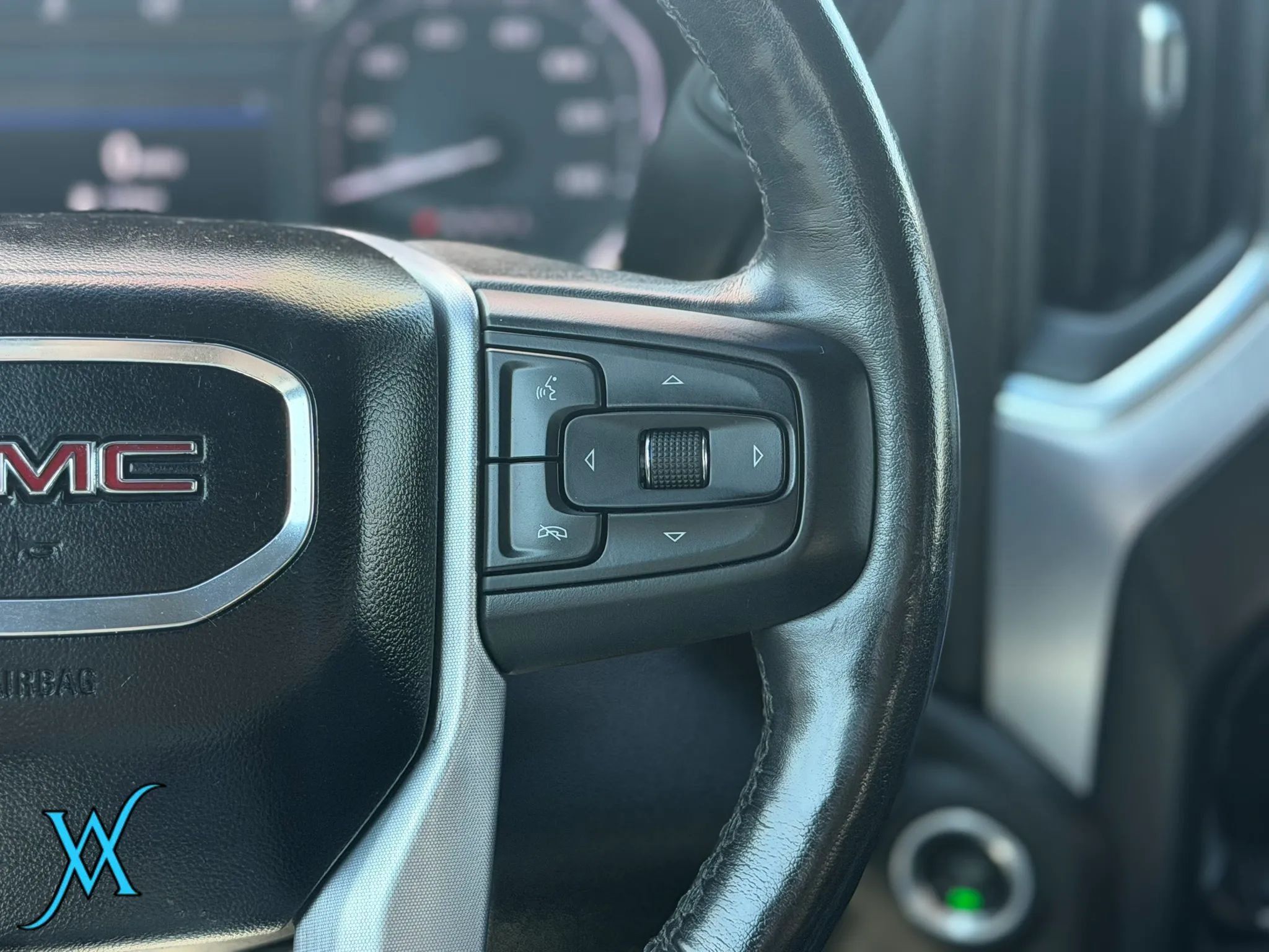 Used 2020 GMC Sierra 1500 SLT AWD/4WD image 29