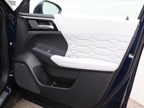 New 2026 Mitsubishi Outlander SEL image 35