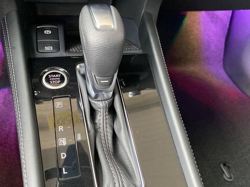 Certified 2024 Nissan Kicks SR w/ SR Premium Package FWD image 29