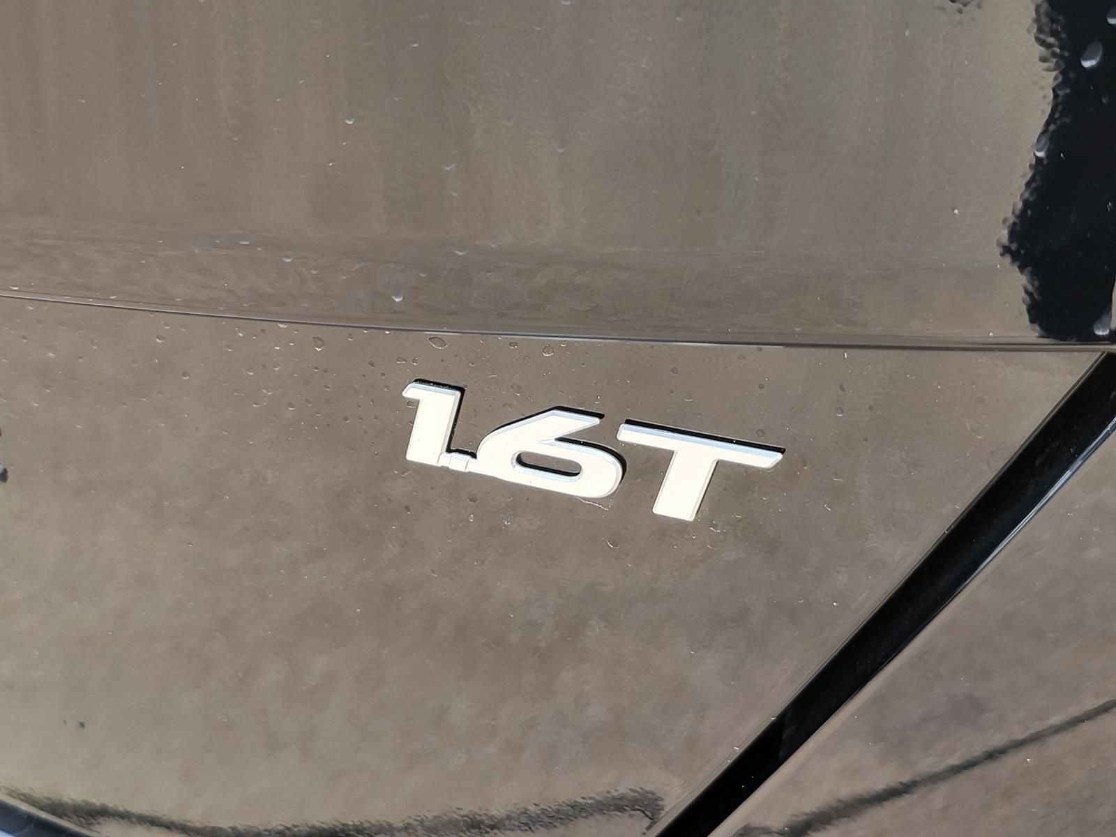 New 2026 Hyundai Kona Limited FWD image 6