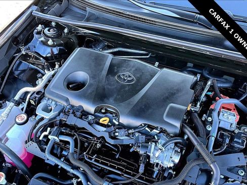 Used 2025 Toyota Camry SE image 29