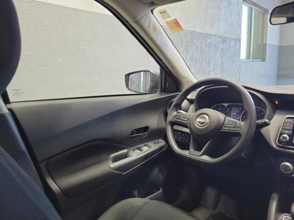 Used 2025 Nissan Kicks Play S FWD image 12