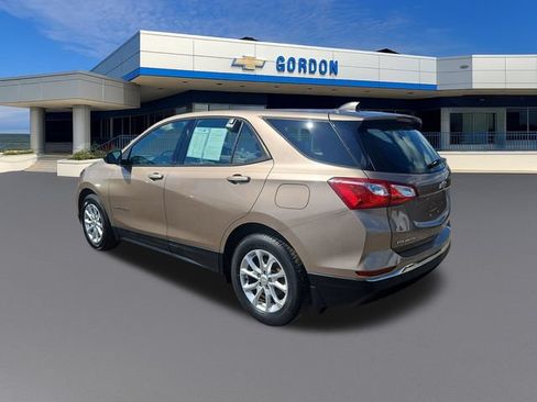 Used 2018 Chevrolet Equinox LS w/ LPO, Floor Liner Package FWD image 3