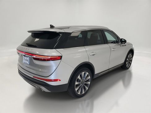 Used 2020 Lincoln Corsair Reserve w/ Equipment Group 201A image 4