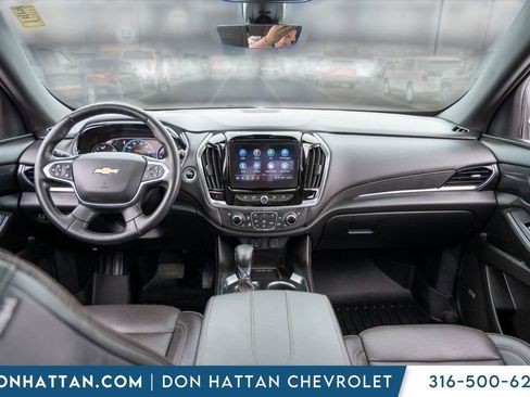 Used 2023 Chevrolet Traverse High Country image 3