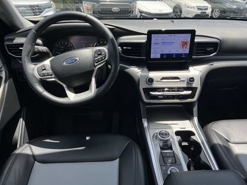 Certified 2024 Ford Explorer XLT w/ Equipment Group 202A AWD/4WD image 18