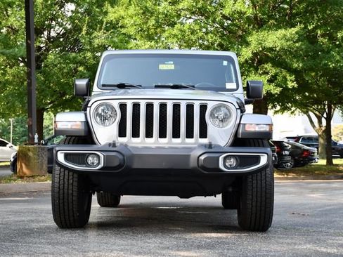 Used 2019 Jeep Wrangler Unlimited Sahara AWD/4WD image 2